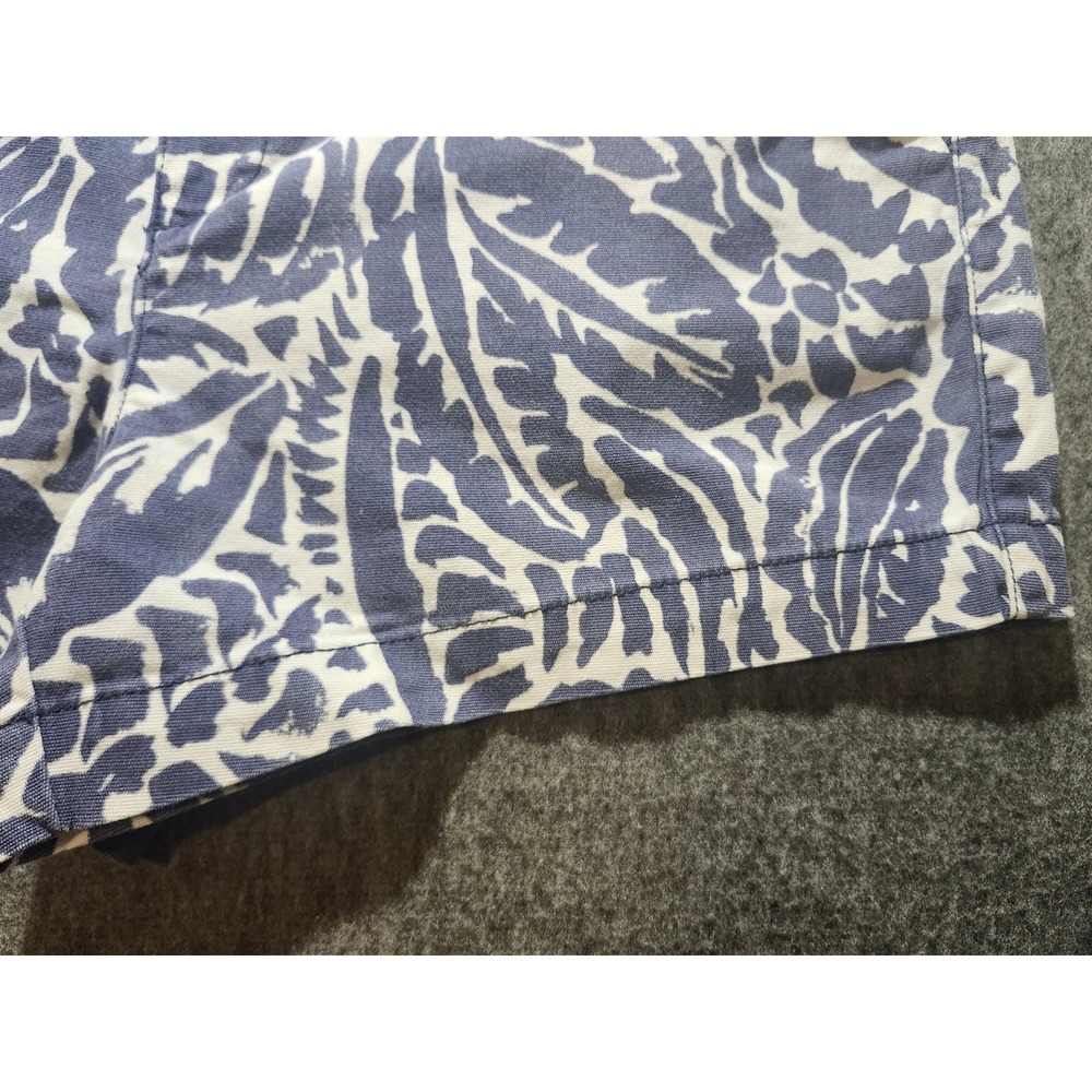 Joe Fresh Chino Shorts Women's Size 16 Tropical Print - Picture 2 of 10